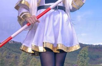 Aery Tiefling的露西:赛博朋克cos,下载快乐的边缘!