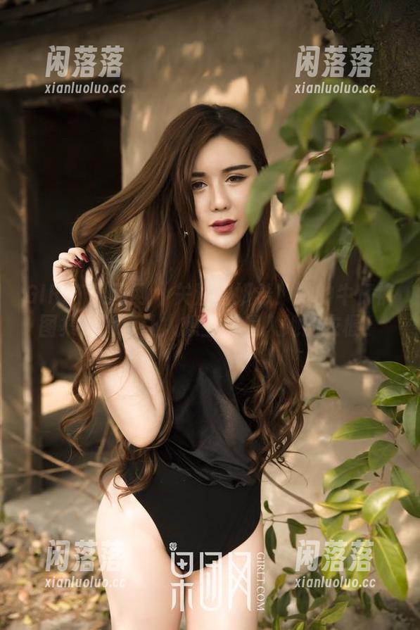 GIRLT果团网 - 关注周妍希！她的牛仔裤图集，简直让人想立刻侵入她的衣橱！