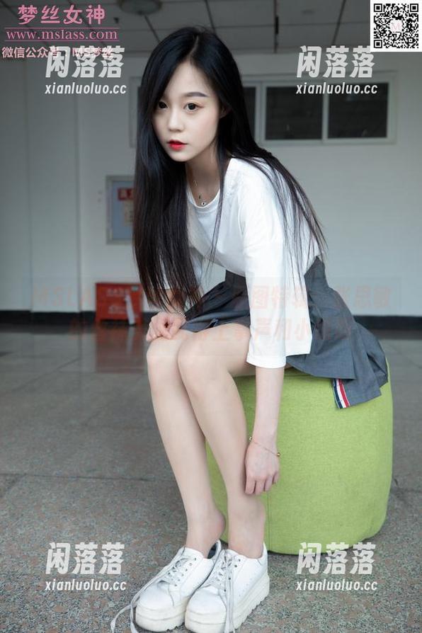 MSLASS梦丝女神 - 原图特辑：张思敏的丝袜美腿配得上掌声和小惊叹