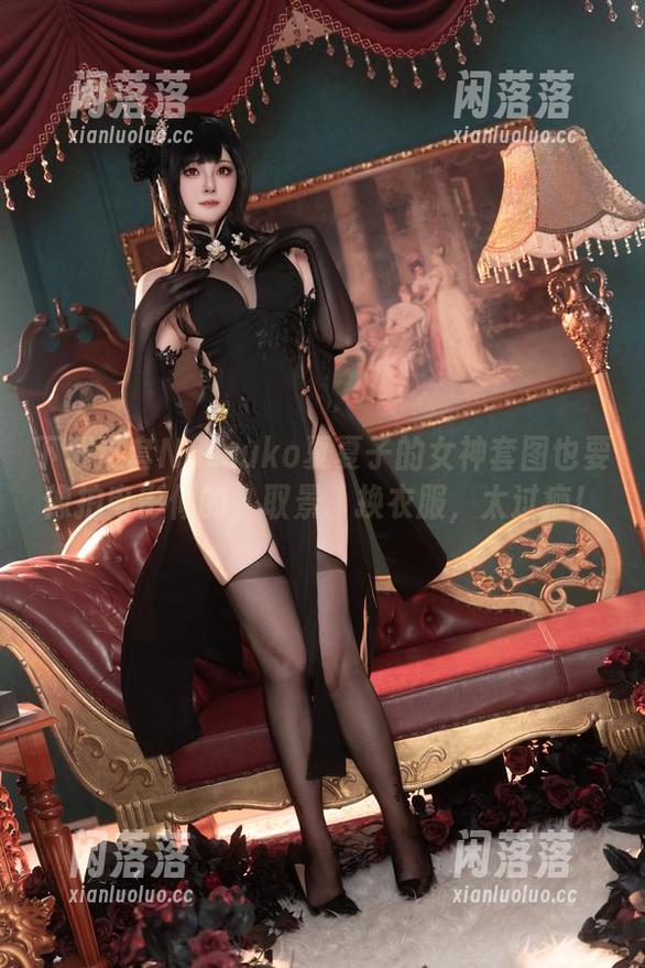 下载这套Natsuko夏夏子的女神套图也要像拍电影似的，取景、换衣服，太过瘾！