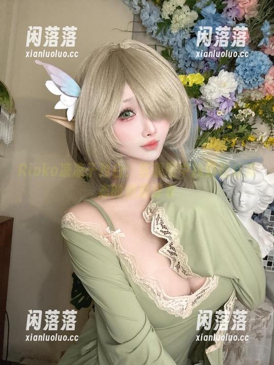 Rioko凉凉子独白：在原图中找到最佳姿态的魅魔芽衣
