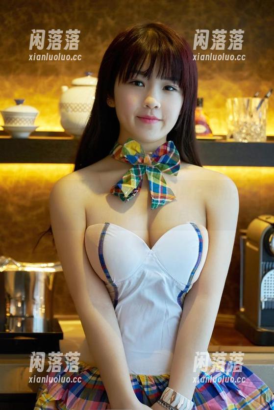 TuiGirl推女郎 - Yu佳妮的纯白私拍：看来衣服干净不是重点。