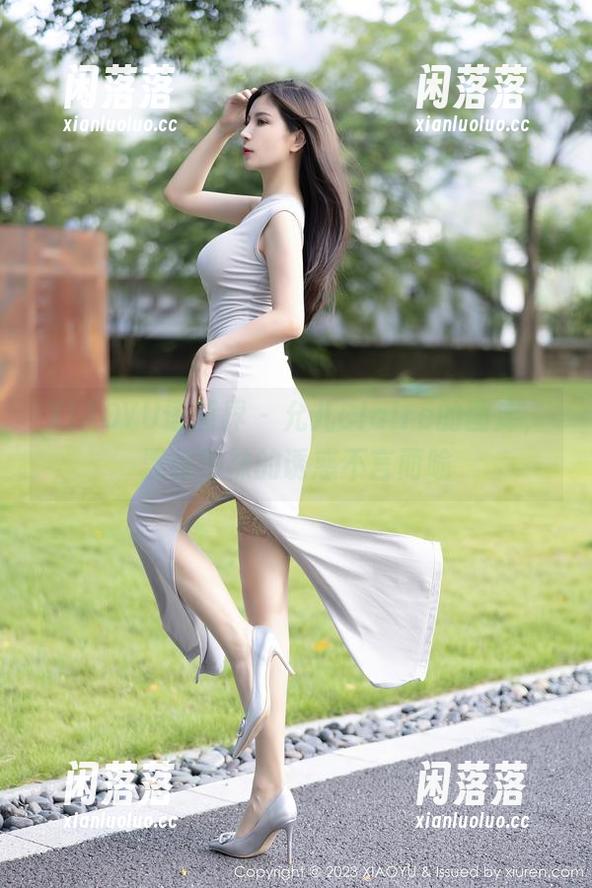 XIAOYU语画界 - 允儿Claire的图库，黑丝吊袜的诱惑不言而喻