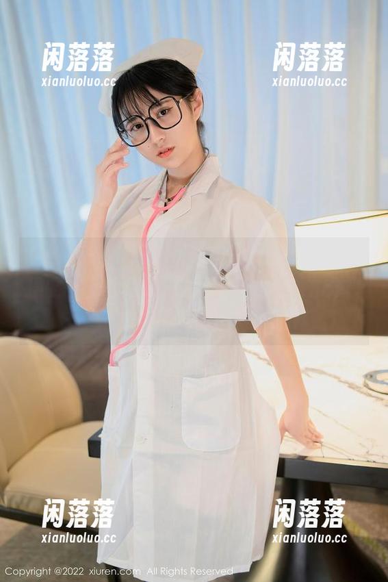 Xiuren秀人网 - 优琪琪子yuki和她的体操服——图库中，这种“轻松俏皮”分享着不一样的性感。