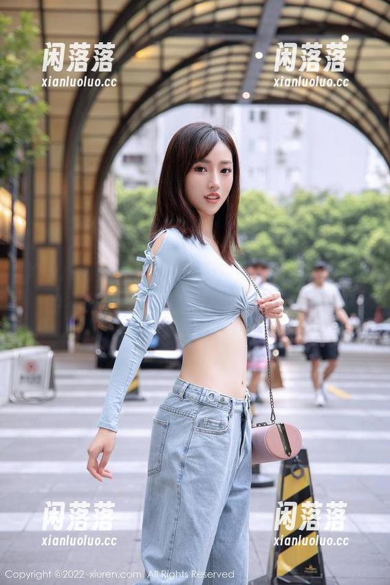 Xiuren秀人网 - 不信你看，可乐Vicky的礼服新照！赶紧下载，赞叹不已！