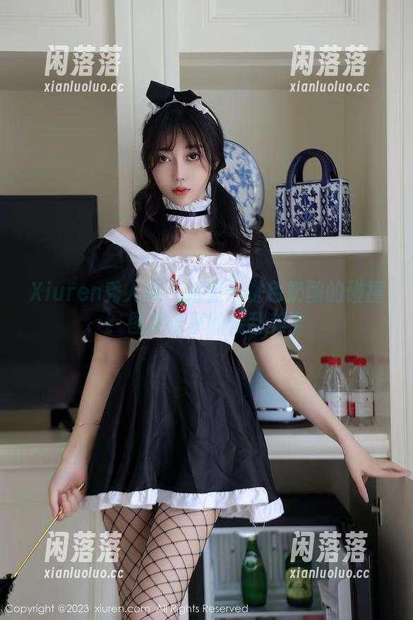 Xiuren秀人网 - 浴室与桃色奶酪的碰撞：图库分享的混乱美学