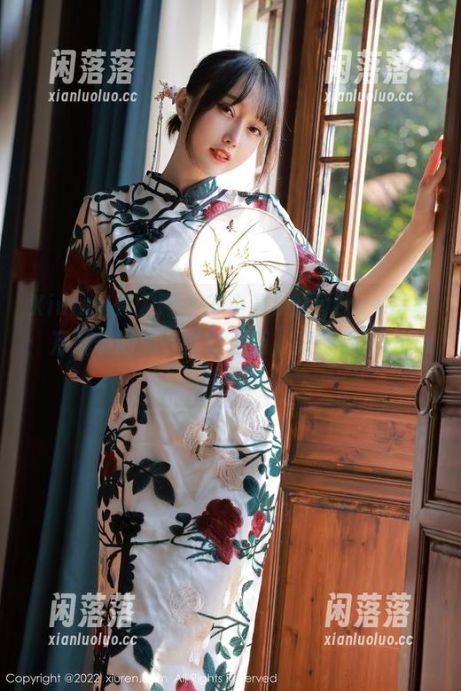 Xiuren秀人网 - 苏小曼babyface写真：万圣节的鬼魅时刻更新，只等你来pick！
