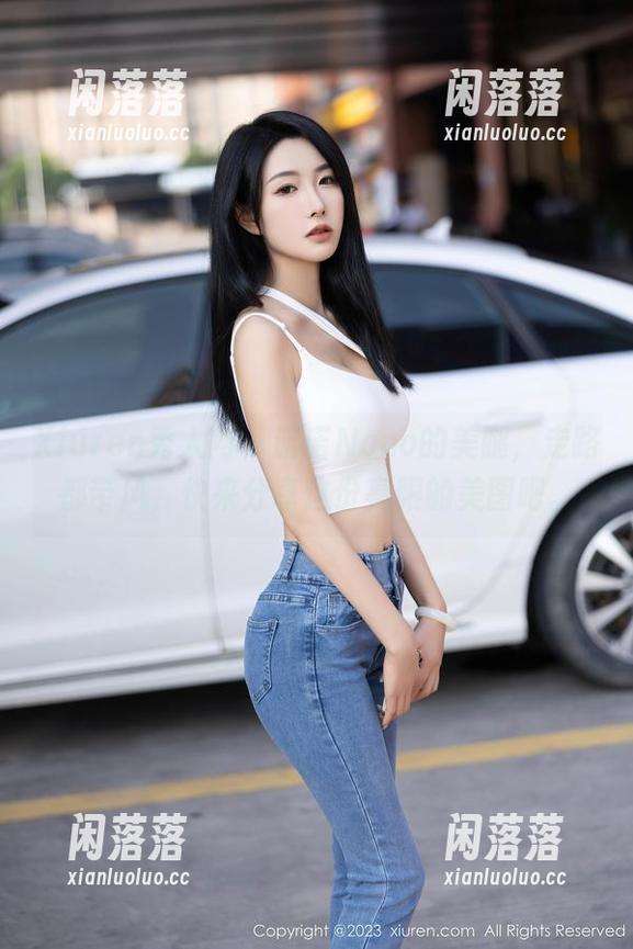 Xiuren秀人网 - 诺诺Nono的美腿，走路都带风，快来分享这份亮眼的美图吧。