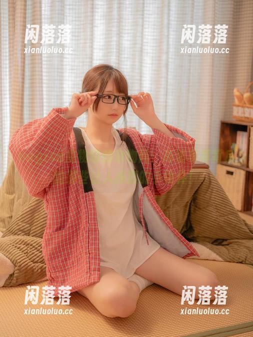 nagisa魔物喵的杂物间：高清写真背后的那些让人捧腹的小物件！
