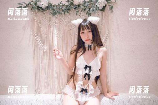 不呆猫 当不呆猫化身女王,这高清COS让人敢问:王权不过如此吗?
