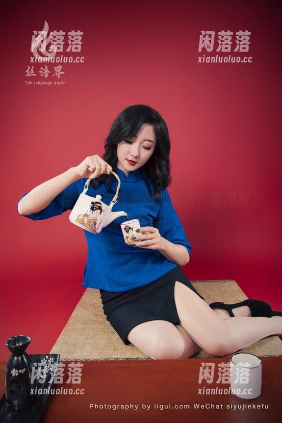 丽柜-佳怡 丽柜 - 佳怡的白丝缤纷大派对:套图收集行动开始!