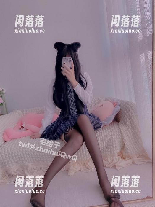 二阶堂宅绘子 二阶堂宅绘子发的原图:这全套内衣,是准备去新世界吗?