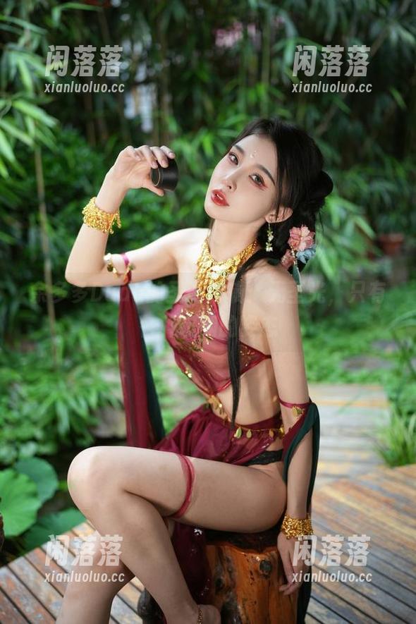 余多多Dudu的圣诞特辑：无圣光，只有各种斑斓的姿态