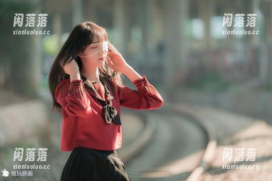 兔玩映画的私房美图，甜系少女其貌不扬之下却暗藏玄机。