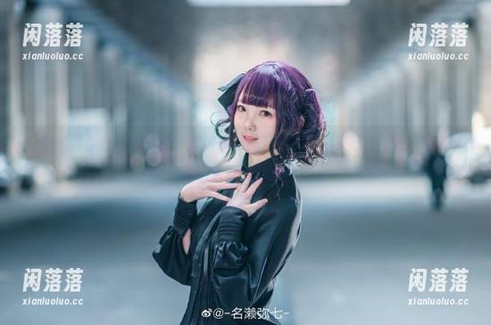 这组名濑弥七的“美脚”就像是“腿”的代言，来吧，下载作品集，别让这双离你太远！