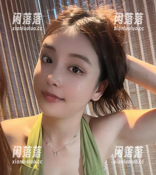 奶雯 微密圈 - 双人合影不能只靠颜值,奶雯给你一记私拍绝技,快来学学!