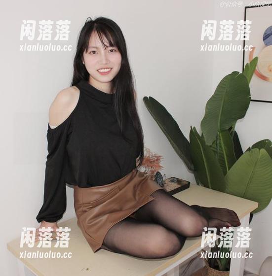小众视觉-兰兰 小众视觉 - 兰兰的长腿图片,那真是...有点让人不自觉地侧目
