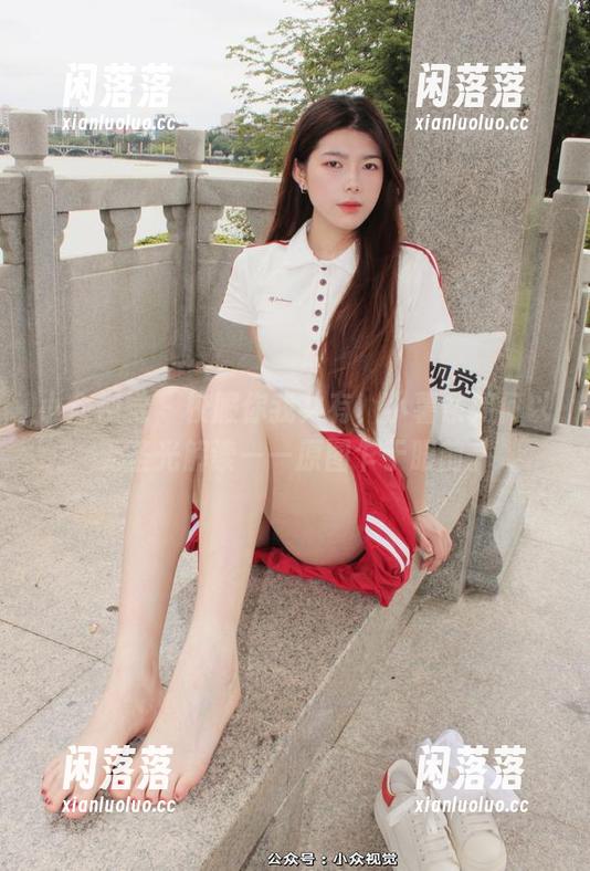 小众视觉-小薯条 小众视觉 - 校服你我共有,小薯条如何以无圣光解读——原图乍于眼前。