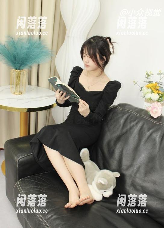 小众视觉-玲玲 小众视觉 - 嗨,来瞧玲玲女王的无圣光作品:诙谐也是个技能!