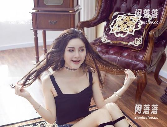 尤物馆 - 当猫耳装遇上蕾丝网袜，潘琳琳ber的私拍图集开始小剧场！
