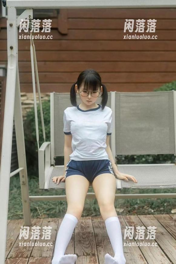 幼水铃衣 当幼水铃衣遇上更衣室,原图看得我心痒痒!