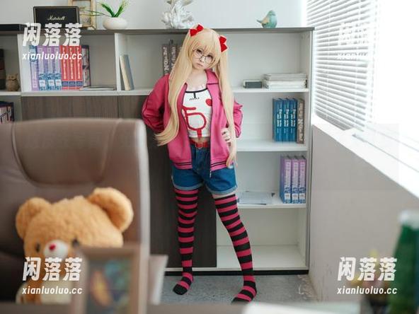 这皮衣写真，免费分享给大家，幼水铃衣的样子又让我想多了。