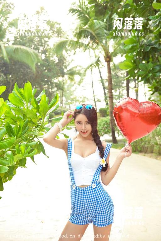 推女神 - 美足图册：施忆佳Kitty酱这双脚，考虑给它签广告合同了！