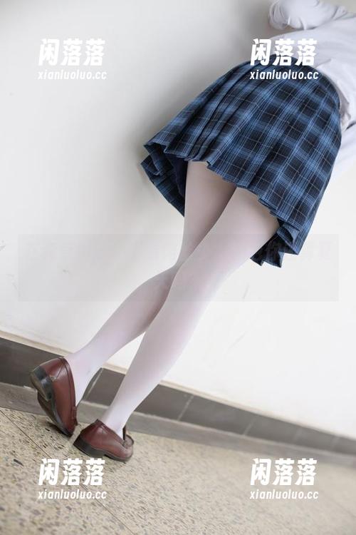 在森萝财团，不看肉丝少女图包你还算夏天吗？