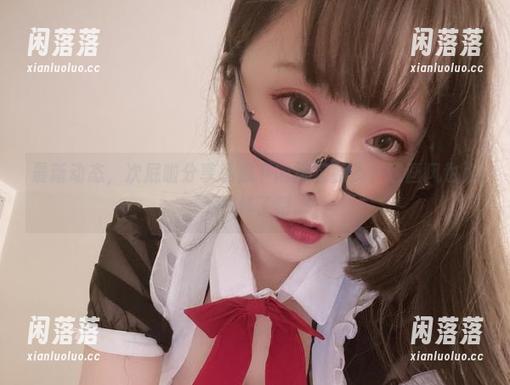 最新动态，次屁啦分享私底下的风纪委员？这画风也太不一样了吧。