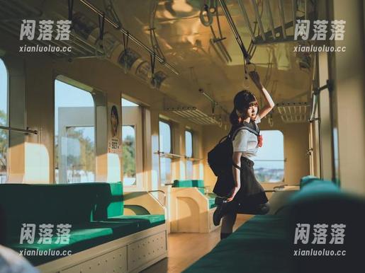又看到河豚抚子的最新自拍图集了，真希望她不要太上头，不然我会追不上的。