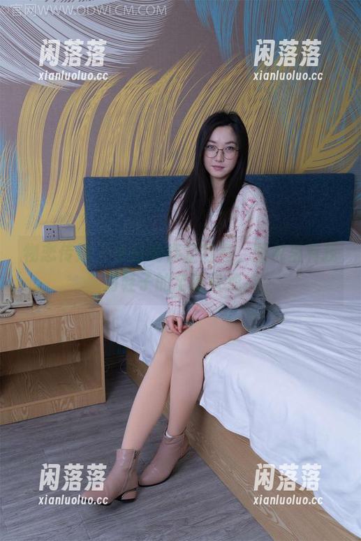 物恋传媒 - 小谷的裸足写真，图包里有我对鞋子的全新审视。