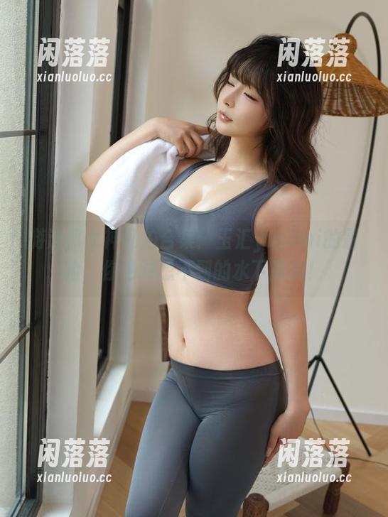 游泳部女神私拍合集：玉汇yuuhui的冒险，你绝对想不到的水下挑战！