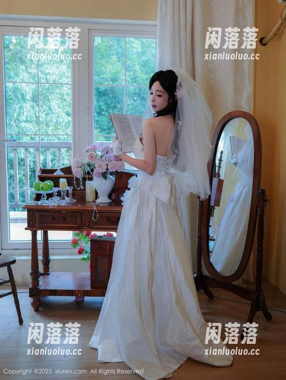 秀人网 - 丢不掉的唐安琪，珠三角旅拍里闪闪发光的写真，真让人想多看两眼。