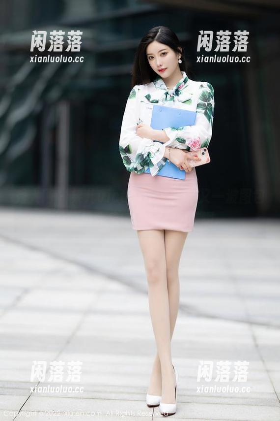 秀人网 - 果儿victoria来了，又一波图包的旅拍合集，满满都是美啊。