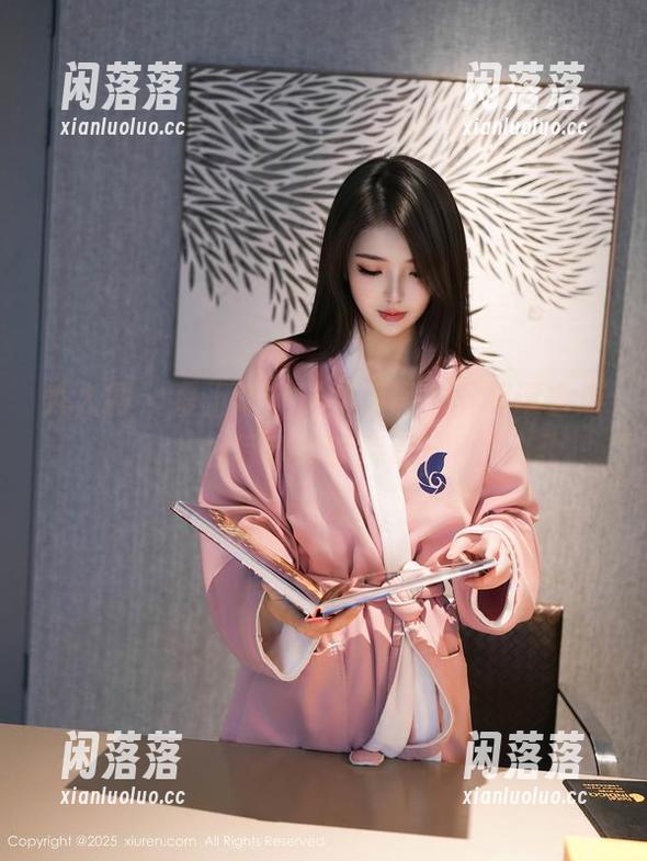 秀人网 - 爱上这个镂空错误，下载谭睿琪的写真集以解毒！
