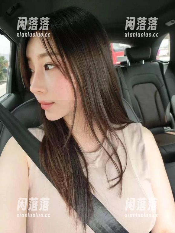 微密圈 - 童小芯带你走进黑丝的图集，怎么能这么养眼？