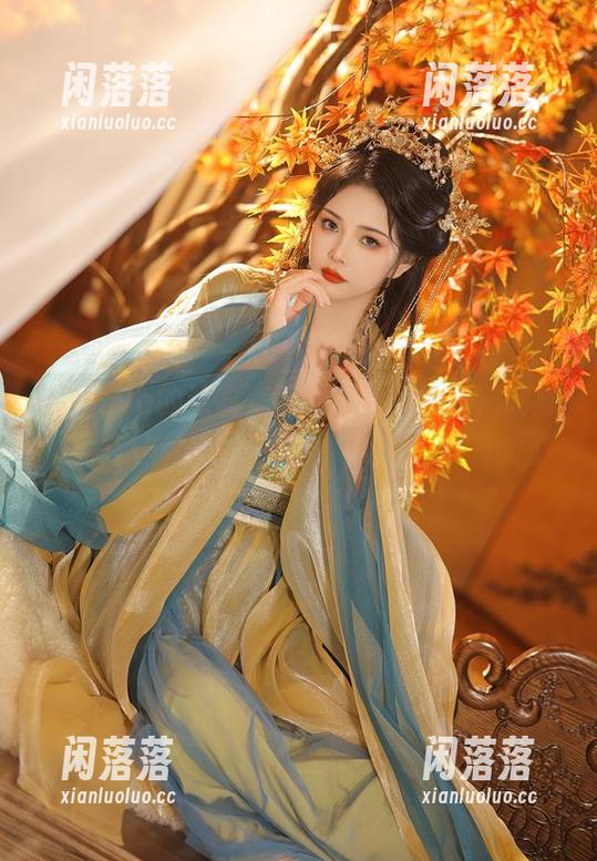 苏嫣qvq的泳衣美图秀，免费放出，让身材也“乖巧”两帮！