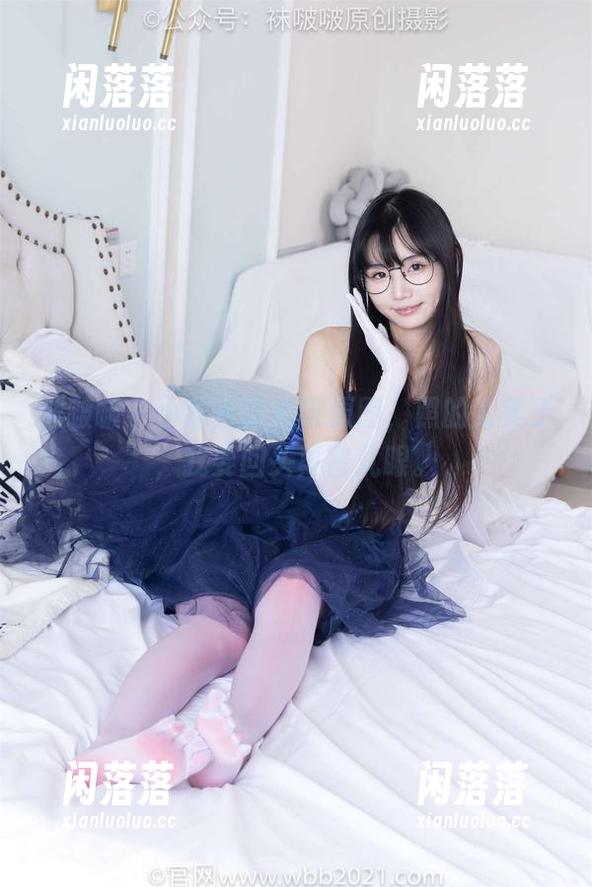 袜啵啵 - 小甜豆的长靴原图，照的太美了，我要回头再瞥几眼。