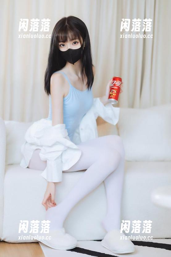许岚LAN献上白丝JK作品集，可别怪我开始对丝袜投怀送抱了哦！