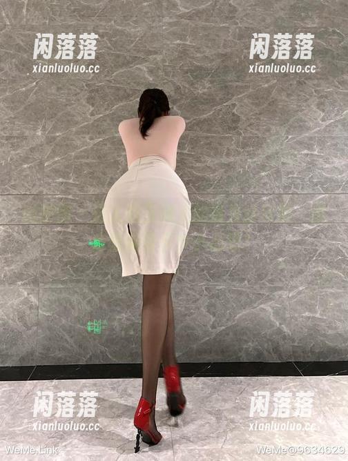 迷人的五姨太 微密圈 - 迷人的五姨太的裤里丝写照,图库里藏着多少小心思?