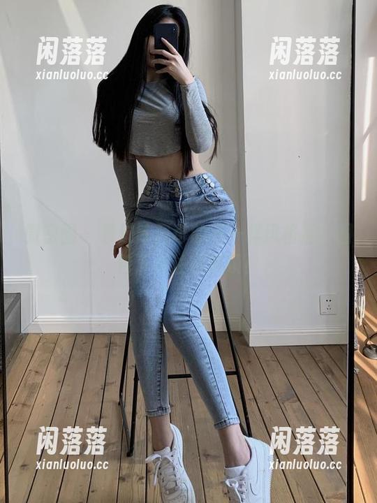 陈佩奇 微密圈 - 看过陈佩奇的不一样风格后,图包下载注意事项!